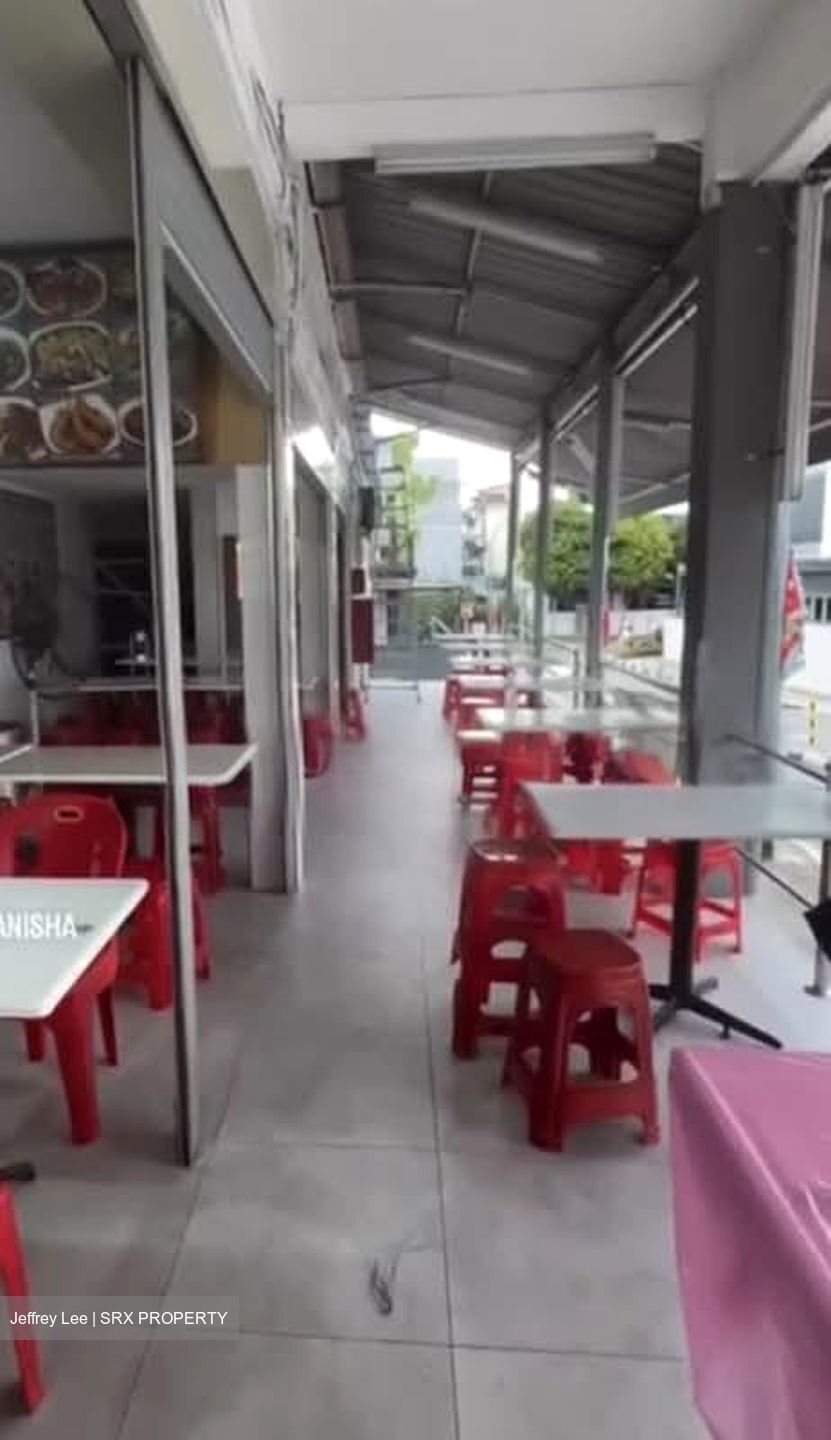 Sembawang Road (D27), Retail #586108311